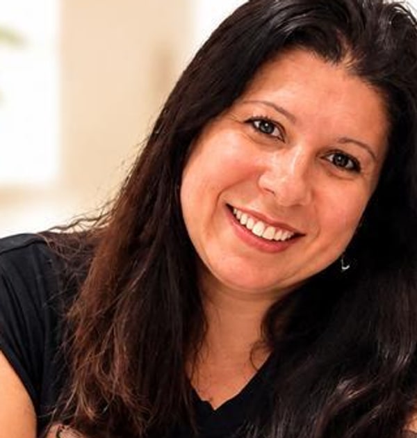 Dra. Alessandra Bernardo, médica veterinária